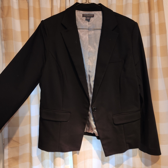 Covington Black Blazer - Picture 1 of 7